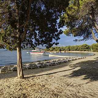 Club Cala Pada Strand mit Bucht